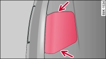 Gepäckraumklappe: Abdeckung öffnen