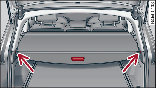 Fig. 85 Luggage compartment: Cover hooked into place