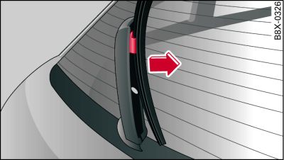 Rear window wiper: Attaching the wiper blade