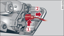 Rear light: Unplugging connector