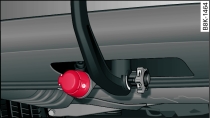 Area below rear bumper: Connecting socket
