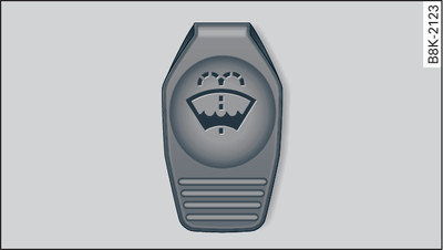 Engine compartment: Windscreen washer container