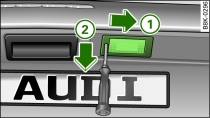 Tailgate: Removing number plate light