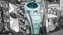 Compartimento del motor: Marcas en el depósito de expansión del líquido refrigerante