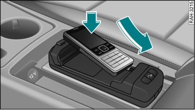 Mise en place du téléphone portable dans l'adaptateur